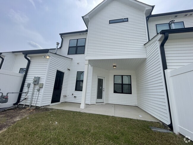 Building Photo - 764 Putney Hl Rd Rental