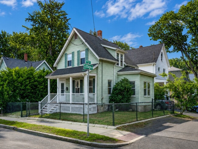 Photo - 53 Henderson St