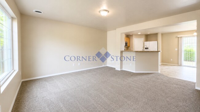 Photo - Large 4 Bedroom Home with Bonus Room!