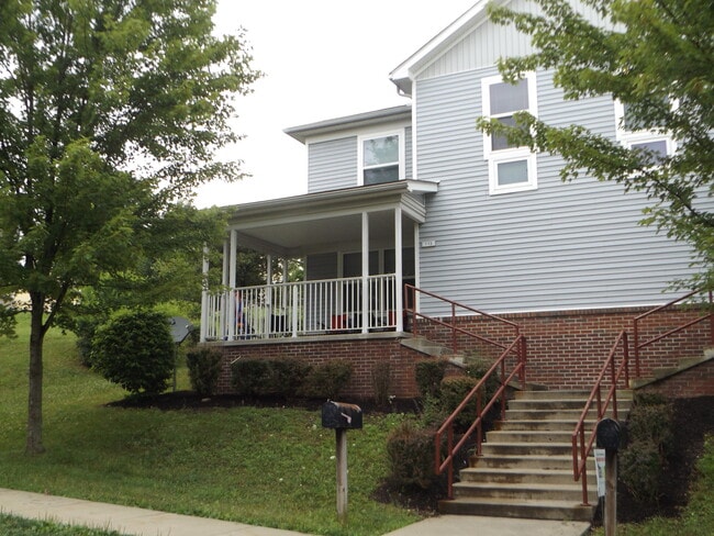 Centennial Place - Centennial Place Apartments