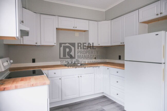 Photo - 27 Rochester St Unit Apt A