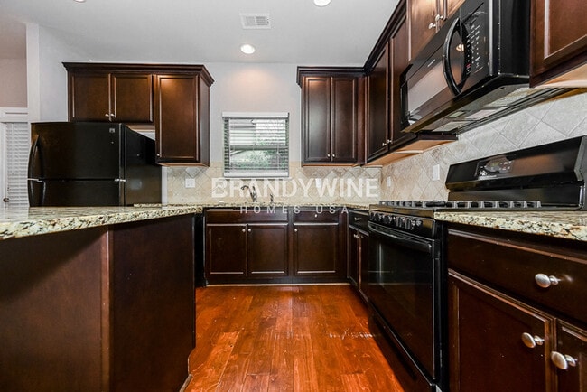 Photo - 230 Emporia Loop