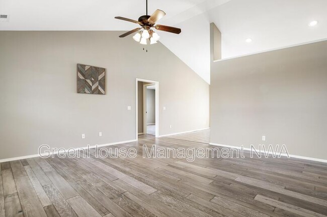 Photo - 403 Cherry St