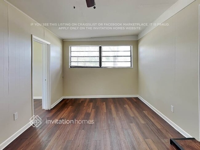Photo - 1821 Carrigan Ave