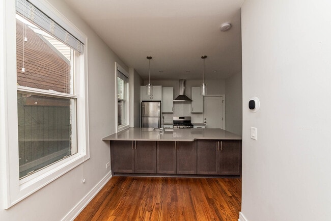 Photo - 2045 N Wolcott Ave Unit 2R