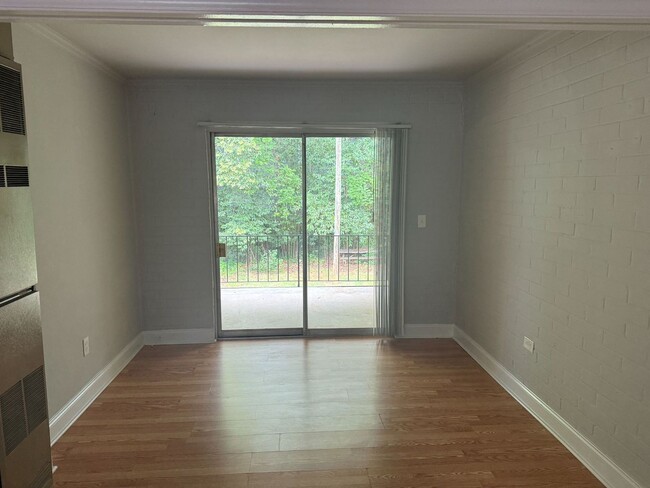 Photo - Charming One Bedroom Apartment In The Heart of Plaza Midwood!