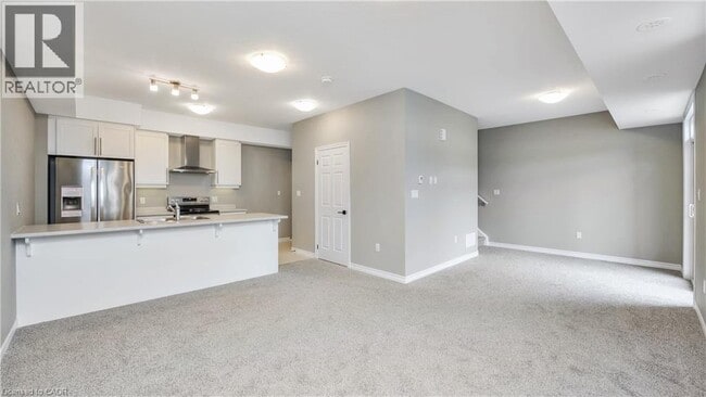 Photo - 28 Oat Ln