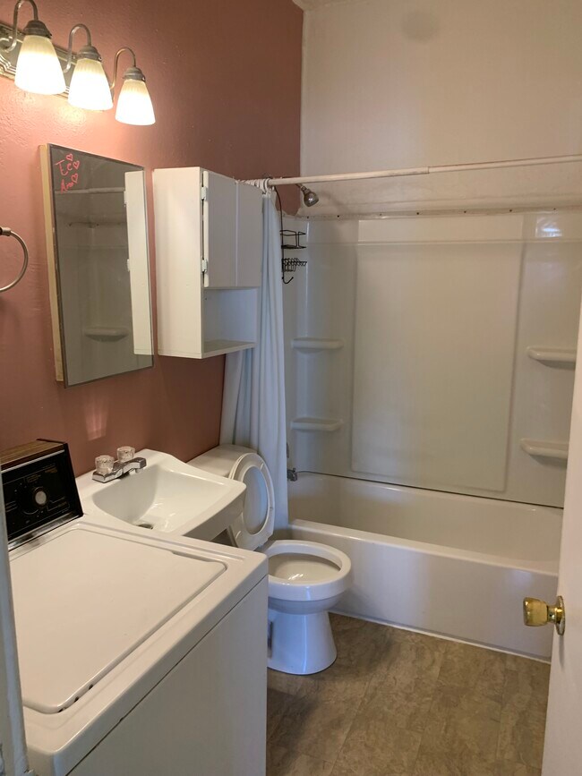 Photo - 1202 Denver Ave Unit #2