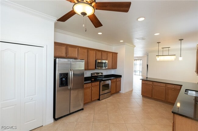 Photo - 2769 Via Piazza Loop