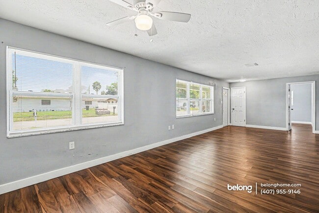 Photo - 1147 Manatee Dr