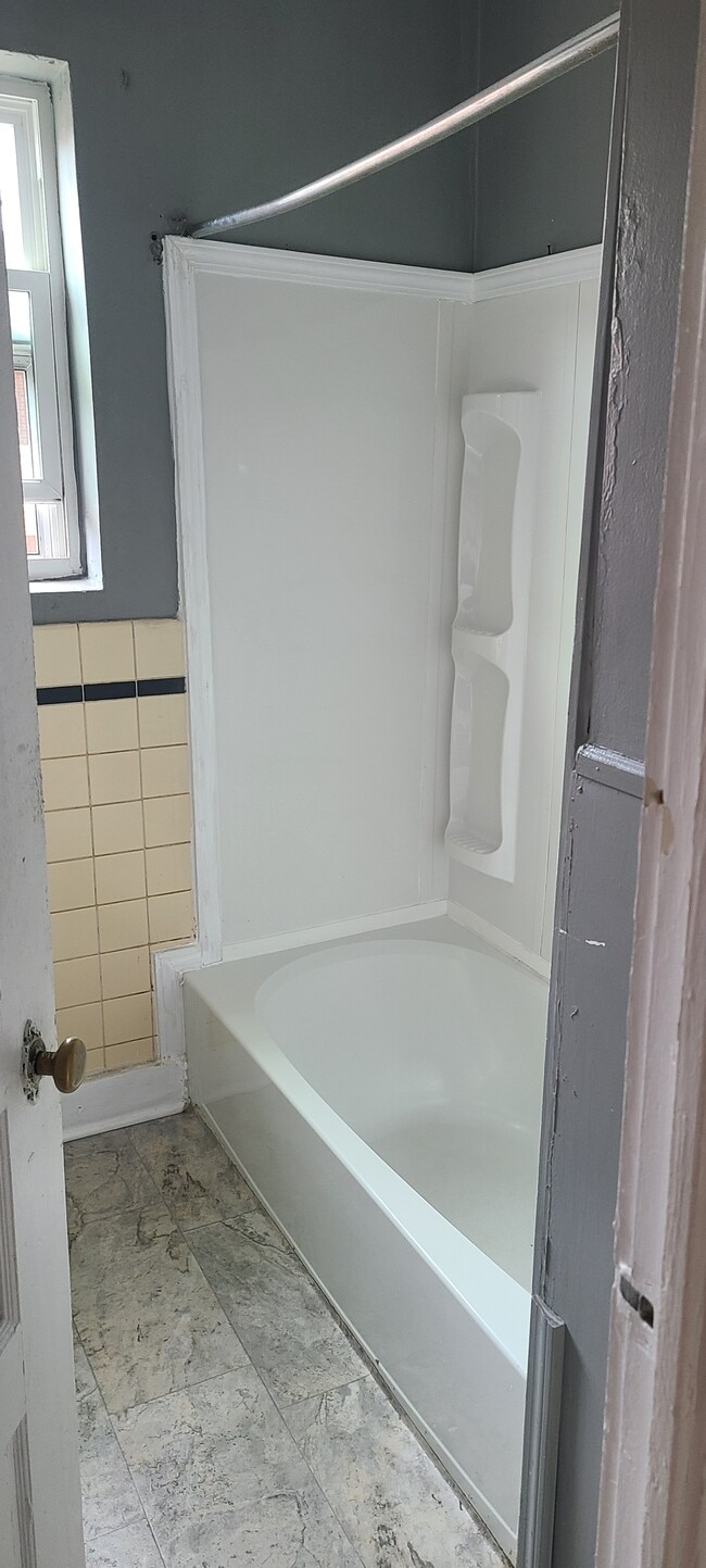 Bathroom - 1477 Carolina Ave Unit 1477 Carolina Avenue