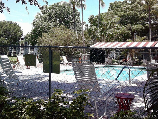 Photo - 9420 Poinciana Pl Unit 409