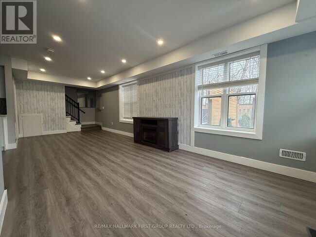 Photo - 33 Lincoln St