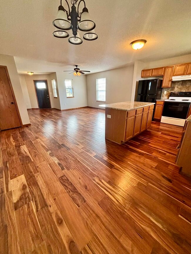 Photo - 2709 N Piatt Ave