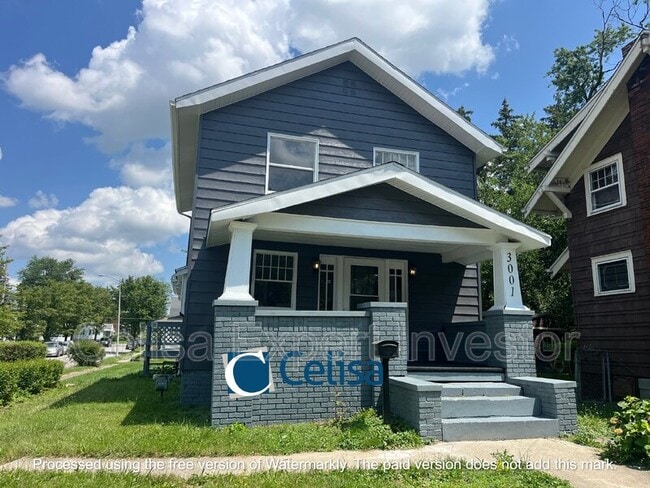 Building Photo - 3001 Broadway