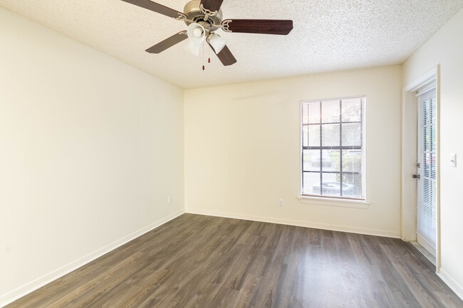 Brookside Manor Apartments