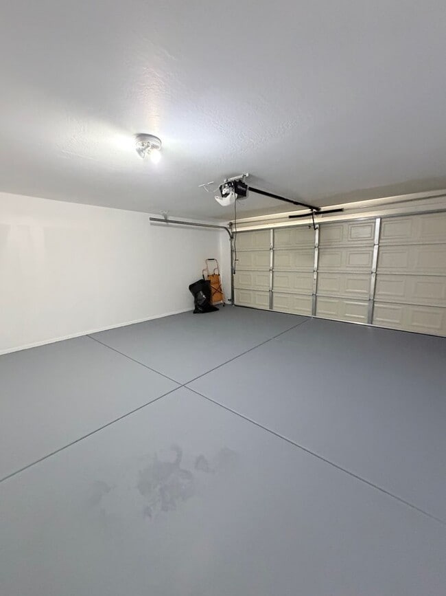 Photo - 6037 W Southgate Ave