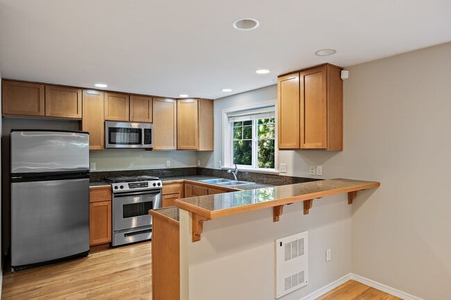 Photo - 11710 Greenwood Ave N
