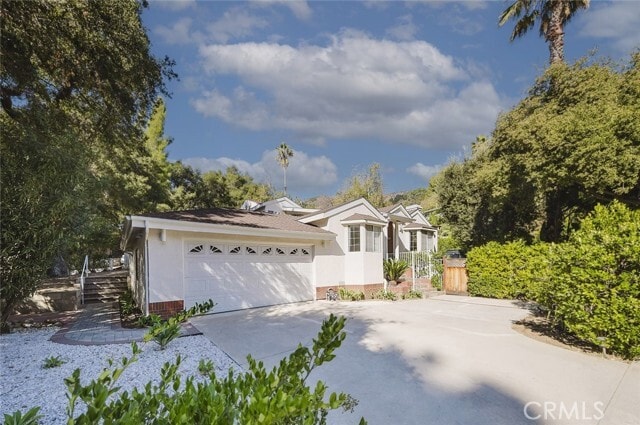 Photo - 2255 E Chevy Chase Dr