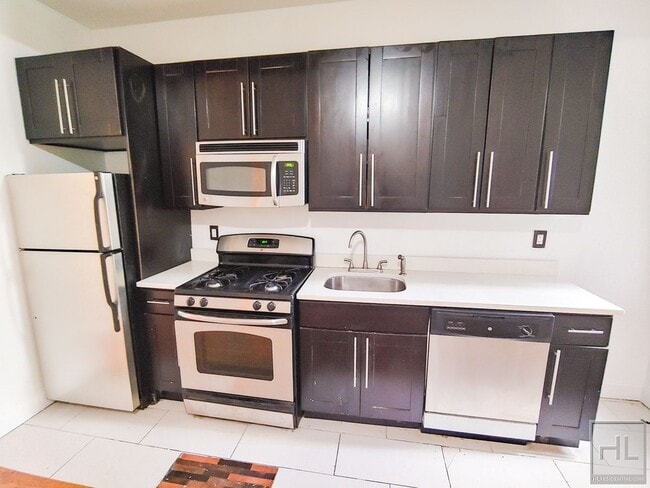 Photo - WEST 135 STREET Unidad 3A