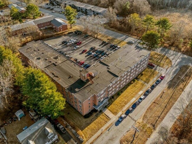 Photo - 70 Farmington Ave Unit 2B