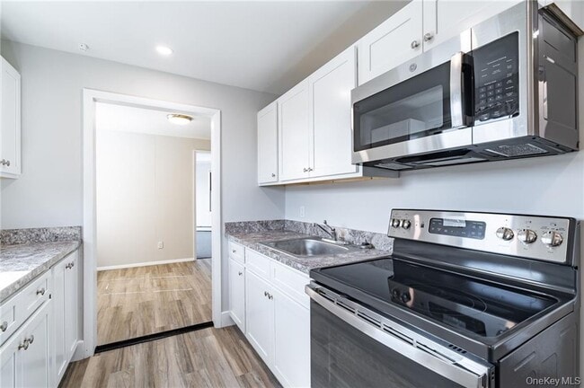 Photo - 120 Grand St Unit 3