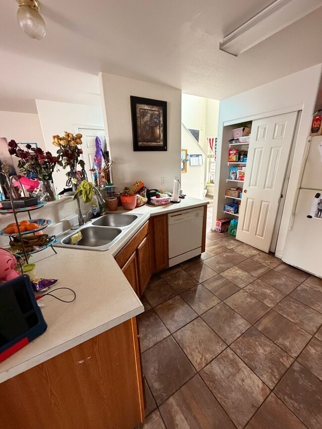 Photo - 1295 S Zeno Cir