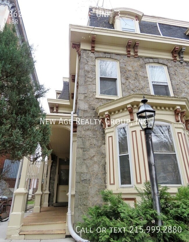 Building Photo - 3620 Baring St Rental
