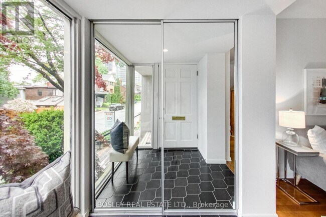 Photo - 140 Helendale Ave