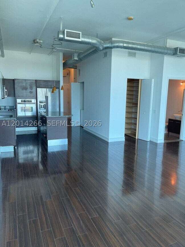 Photo - 3029 NE 188th St Unit 602