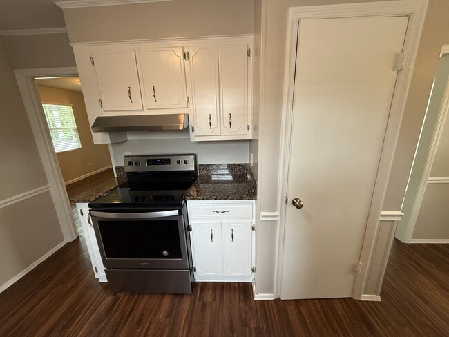 Photo - 2414 Cox Rd