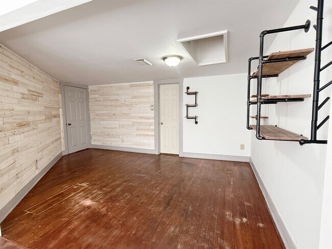 Photo - 2405 Sunset Blvd