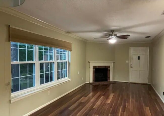 Photo - 2122 Montreat Cir Unidad 2122