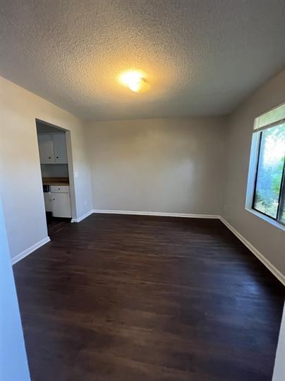 Photo - 327 Beverly St