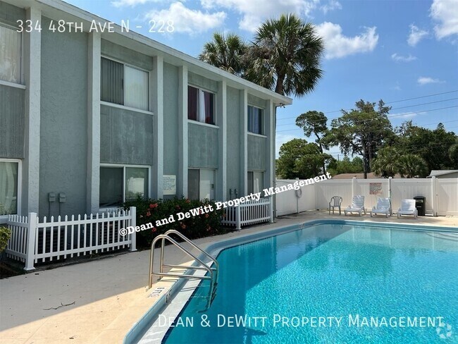 Building Photo - 1/1 Condo in St. Pete - For Rent Unit 228