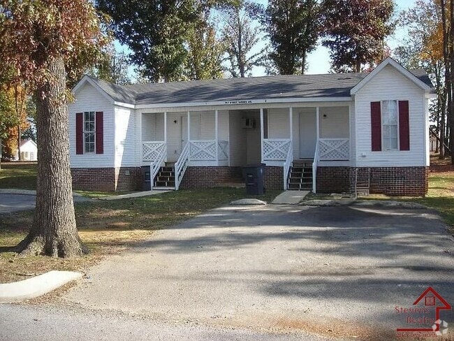 Building Photo - 157 Bybee Woods Dr Rental