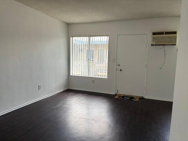 Photo - 1.0 bedroom in Los Angeles California 91343 Unit 34