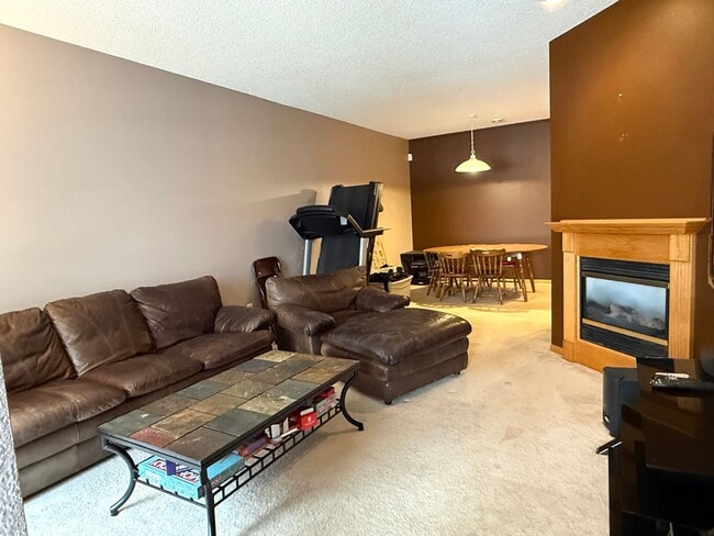 Photo - 2 Bed Plus LOFT - Great Location