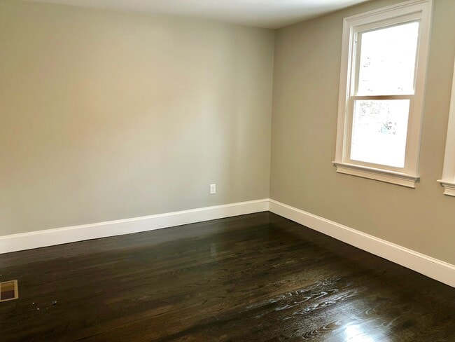 Photo - 64 Grant St Unit 3