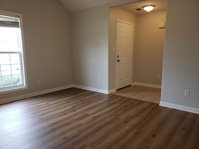 Photo - 18 Long Meadow Dr