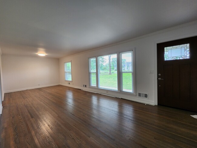 Photo - 5108 Cornwall Dr