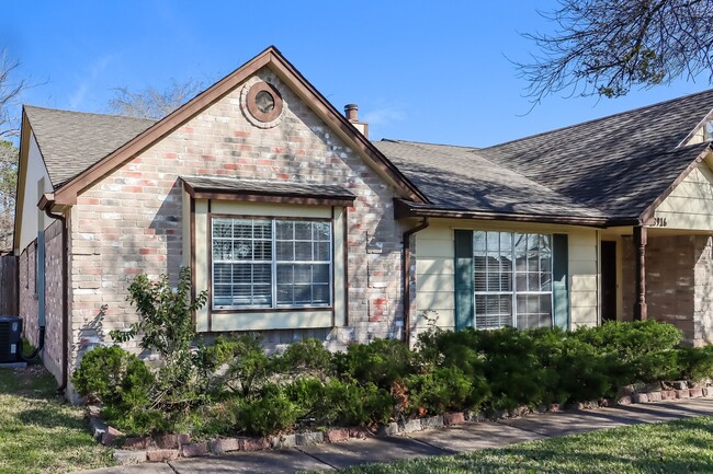 Photo - 13916 Bonnercrest Dr