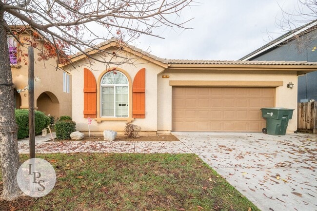 Building Photo - North East Fresno ‘Like New’ Home, 3BR/2BA, Built 2008 - Lots of Amenities!