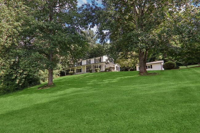 Photo - 5 Timothy Ln