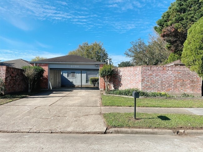Building Photo - 8706 Brummel Dr Rental