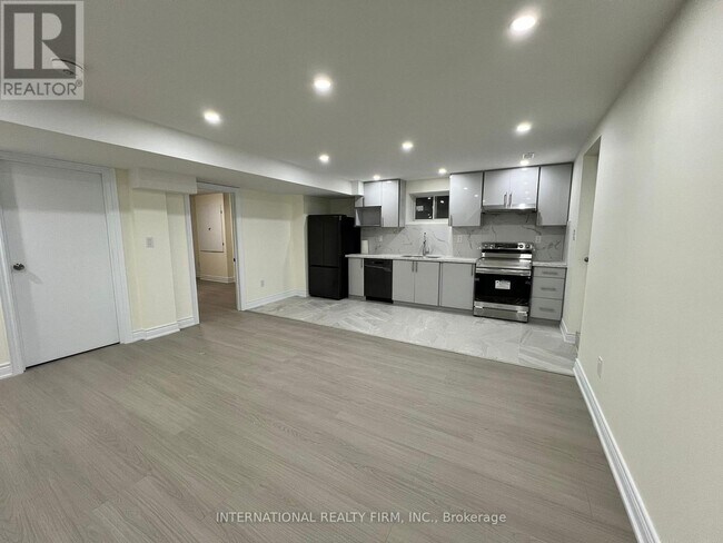 Photo - 216 Wesmina Ave