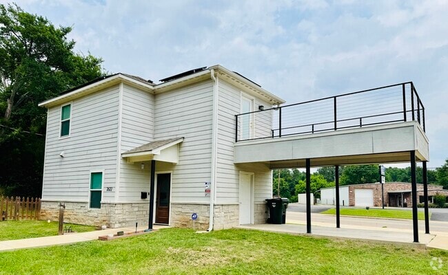 Building Photo - 2622 Hughey Dr Rental