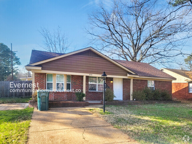 Building Photo - 8549 Southaven Cir W Rental