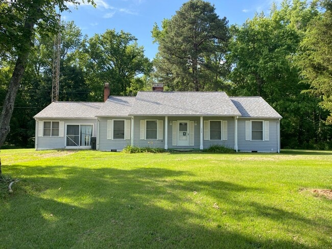Hardwood Floors and Open Floor plan - Hardwood Floors and Open Floor plan House