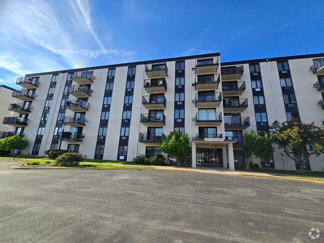 Building Photo - 9098 W Terrace Dr Unit 3H Rental